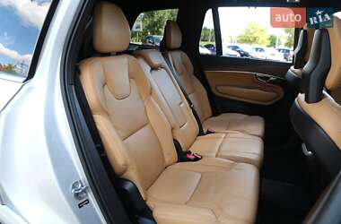 Внедорожник / Кроссовер Volvo XC90 2017 в 