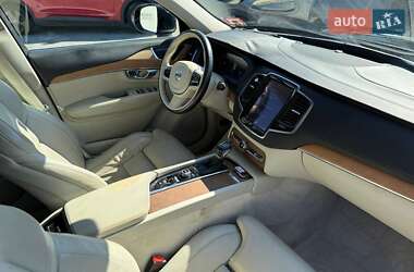 Внедорожник / Кроссовер Volvo XC90 2015 в 