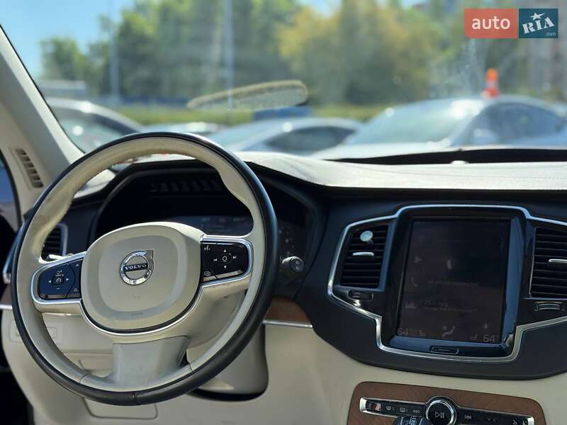 Внедорожник / Кроссовер Volvo XC90 2015 в Луцке