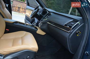 Внедорожник / Кроссовер Volvo XC90 2018 в 