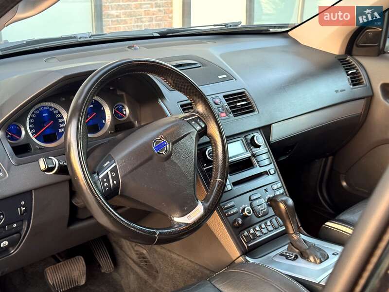 Внедорожник / Кроссовер Volvo XC90 2011 в Тернополе