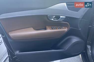 Внедорожник / Кроссовер Volvo XC90 2019 в 