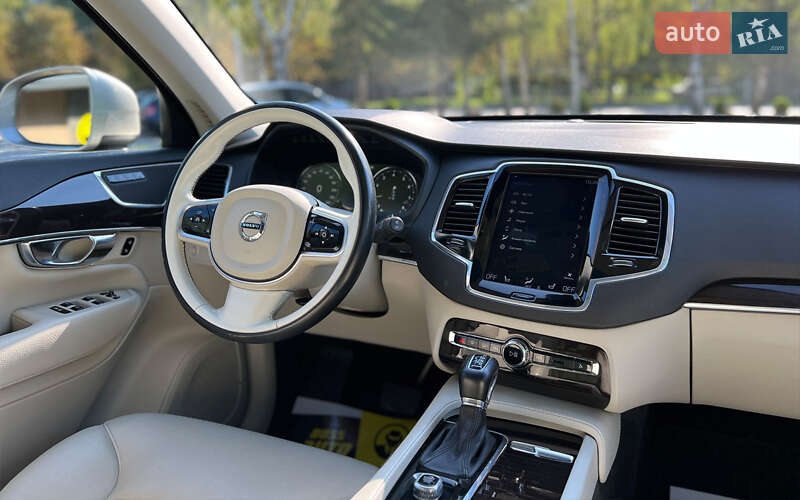 Позашляховик / Кросовер Volvo XC90 2018 в Львові