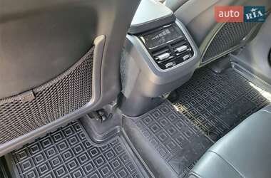 Внедорожник / Кроссовер Volvo XC90 2018 в 