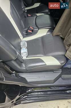 Внедорожник / Кроссовер Volvo XC90 2013 в 
