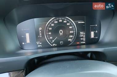 Позашляховик / Кросовер Volvo XC90 2019 в 
