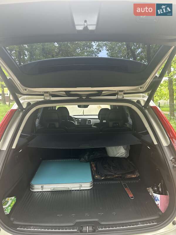 Позашляховик / Кросовер Volvo XC90 2018 в Києві