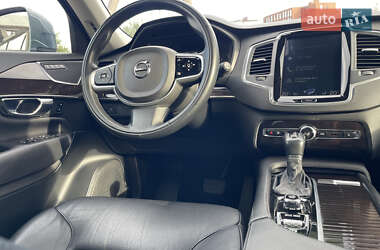 Внедорожник / Кроссовер Volvo XC90 2019 в 