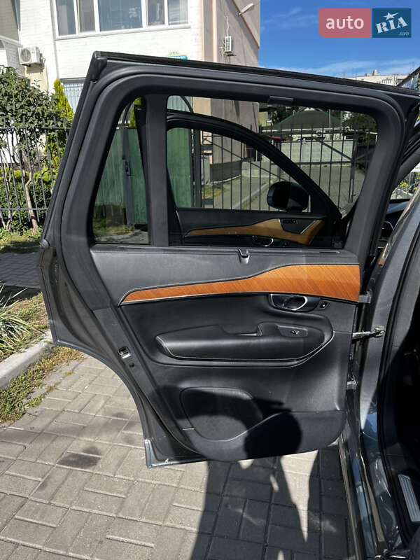 Внедорожник / Кроссовер Volvo XC90 2017 в Черкассах