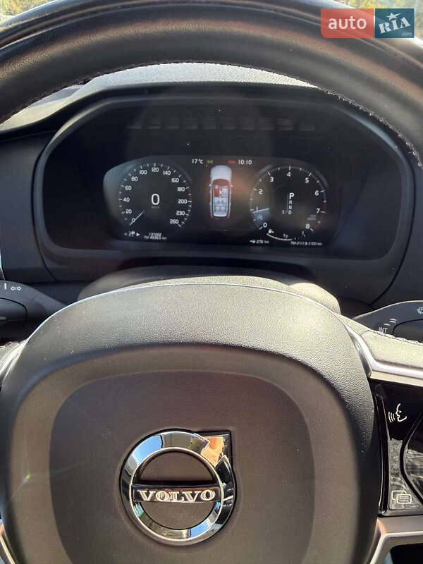 Позашляховик / Кросовер Volvo XC90 2019 в Києві фото 11 Позашляховик / Кросовер Volvo XC90 2019 в Києві