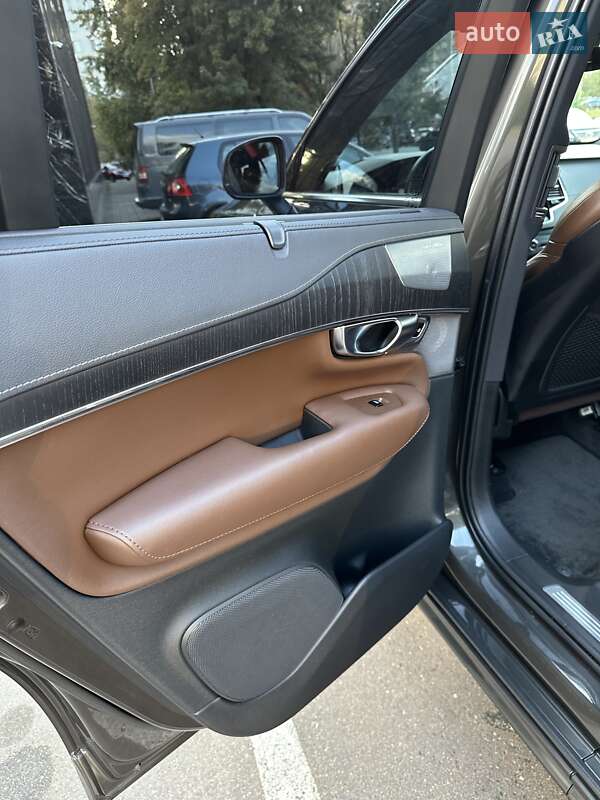 Внедорожник / Кроссовер Volvo XC90 2020 в Киеве