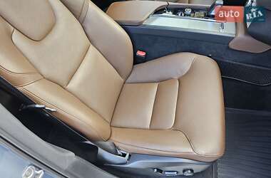Внедорожник / Кроссовер Volvo XC90 2019 в 