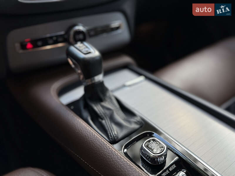 Внедорожник / Кроссовер Volvo XC90 2019 в Черновцах фото 15 Внедорожник / Кроссовер Volvo XC90 2019 в Черновцах