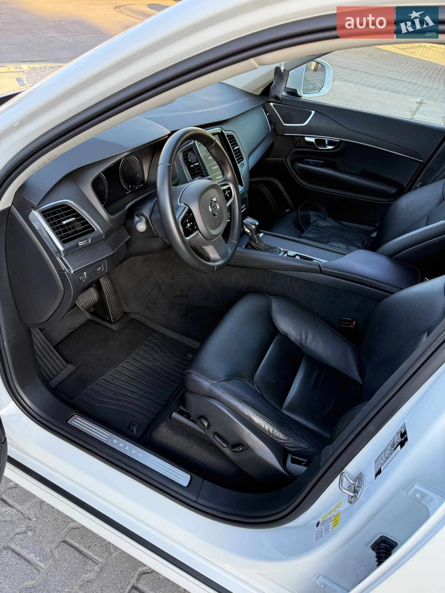 2019 Volvo XC90 - мініатюра 10