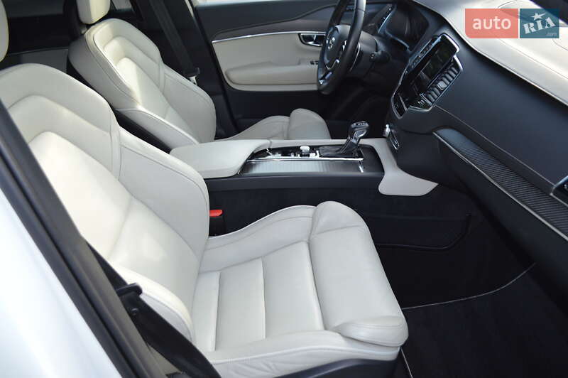 Внедорожник / Кроссовер Volvo XC90 2019 в Ивано-Франковске