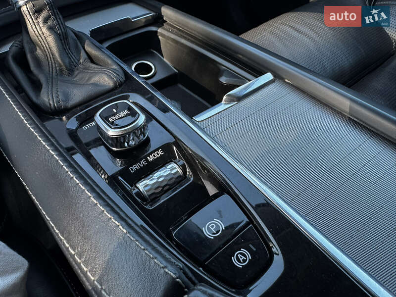 Внедорожник / Кроссовер Volvo XC90 2016 в Коломые