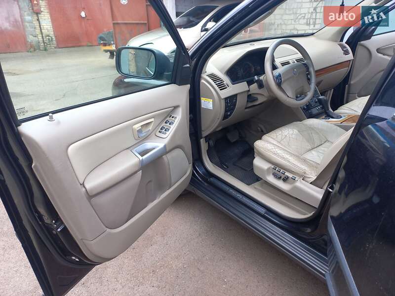Внедорожник / Кроссовер Volvo XC90 2004 в Киеве фото 31 Внедорожник / Кроссовер Volvo XC90 2004 в Киеве
