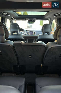 Внедорожник / Кроссовер Volvo XC90 2015 в 