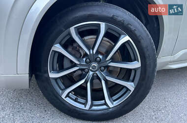 Внедорожник / Кроссовер Volvo XC90 2015 в 