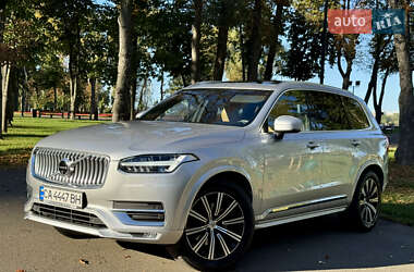 Позашляховик / Кросовер Volvo XC90 2019 в  фото 17 Позашляховик / Кросовер Volvo XC90 2019 в