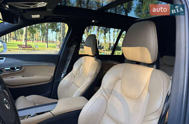 Позашляховик / Кросовер Volvo XC90 2019 в  фото 46 Позашляховик / Кросовер Volvo XC90 2019 в