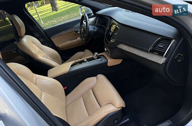 Позашляховик / Кросовер Volvo XC90 2019 в  фото 55 Позашляховик / Кросовер Volvo XC90 2019 в