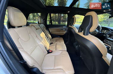 Позашляховик / Кросовер Volvo XC90 2019 в  фото 65 Позашляховик / Кросовер Volvo XC90 2019 в