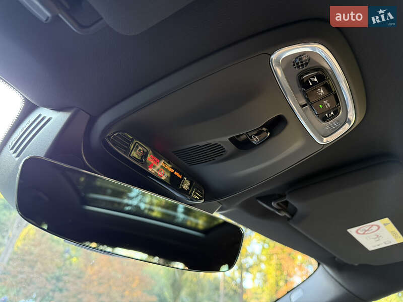 Внедорожник / Кроссовер Volvo XC90 2019 в Киеве фото 80 Внедорожник / Кроссовер Volvo XC90 2019 в Киеве