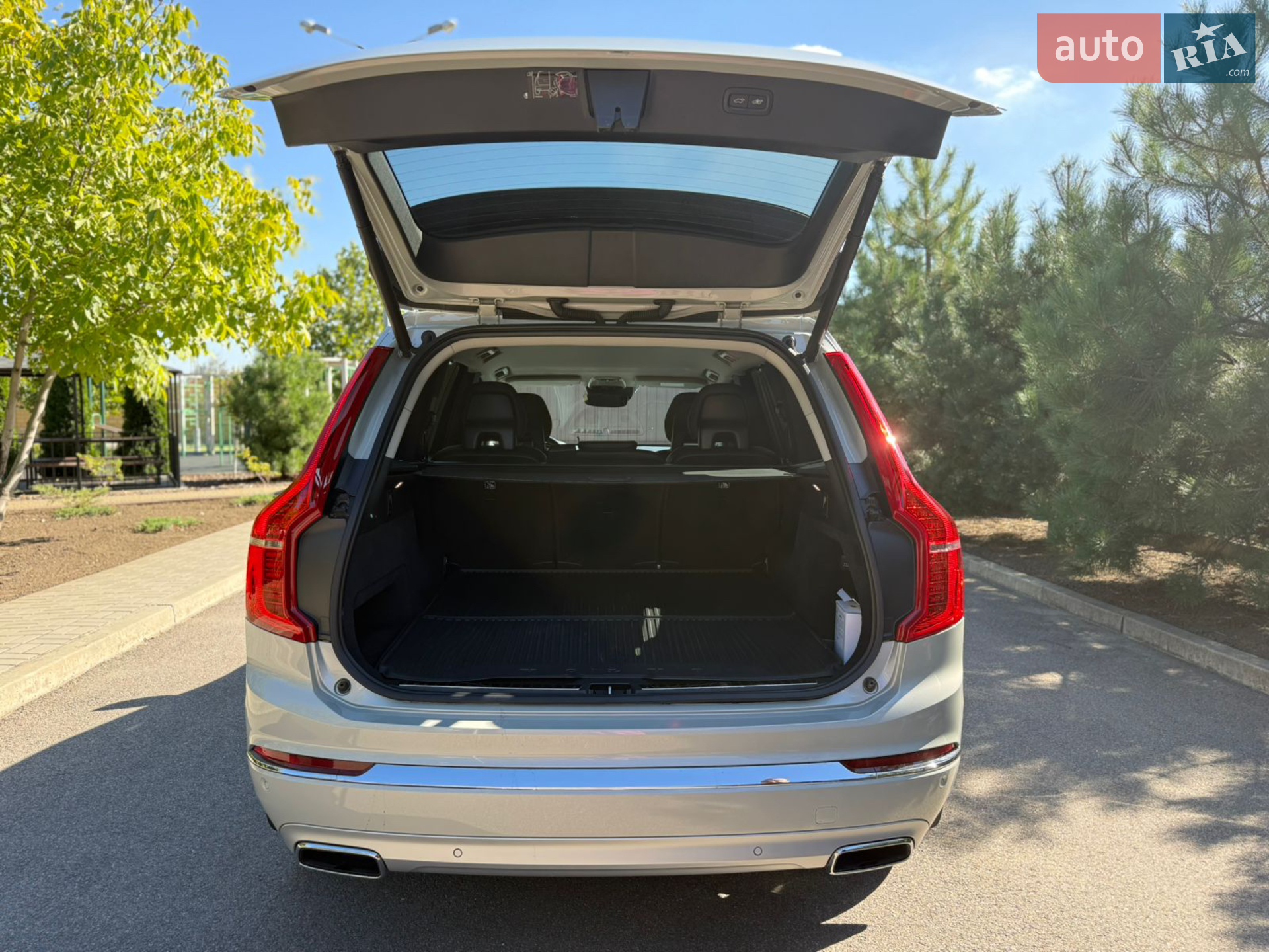 2020 Volvo XC90 - мініатюра 16