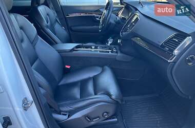 Позашляховик / Кросовер Volvo XC90 2019 в 