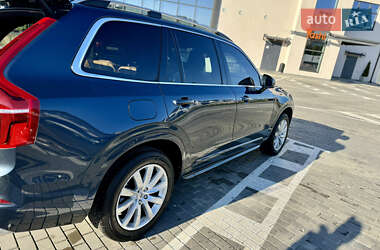 Внедорожник / Кроссовер Volvo XC90 2017 в 