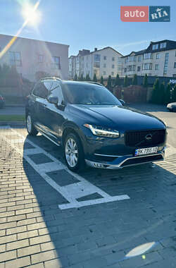 Внедорожник / Кроссовер Volvo XC90 2017 в 