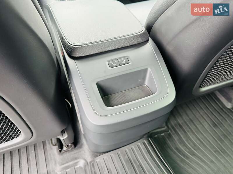 Позашляховик / Кросовер Volvo XC90 2015 в Києві фото 102 Позашляховик / Кросовер Volvo XC90 2015 в Києві