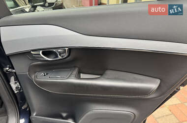 Внедорожник / Кроссовер Volvo XC90 2015 в 