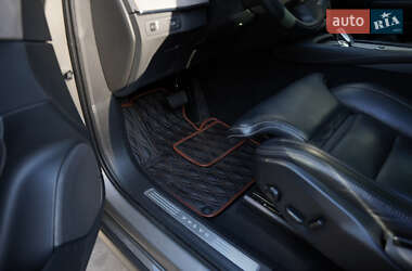 Позашляховик / Кросовер Volvo XC90 2020 в 
