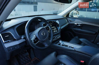 Позашляховик / Кросовер Volvo XC90 2020 в 