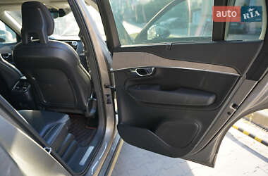 Позашляховик / Кросовер Volvo XC90 2020 в 