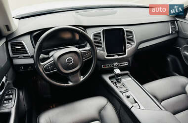 Внедорожник / Кроссовер Volvo XC90 2017 в 