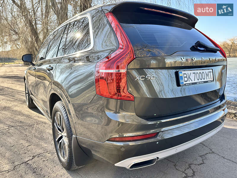 Внедорожник / Кроссовер Volvo XC90 2021 в Ровно