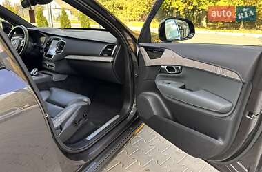 Внедорожник / Кроссовер Volvo XC90 2022 в 
