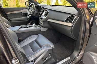 Внедорожник / Кроссовер Volvo XC90 2022 в 