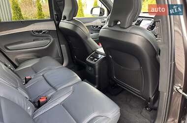 Внедорожник / Кроссовер Volvo XC90 2022 в 
