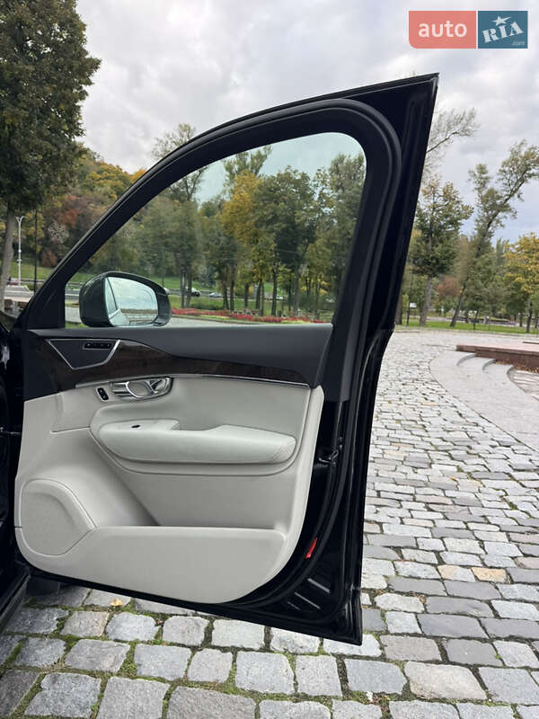 Внедорожник / Кроссовер Volvo XC90 2016 в Киеве фото 15 Внедорожник / Кроссовер Volvo XC90 2016 в Киеве