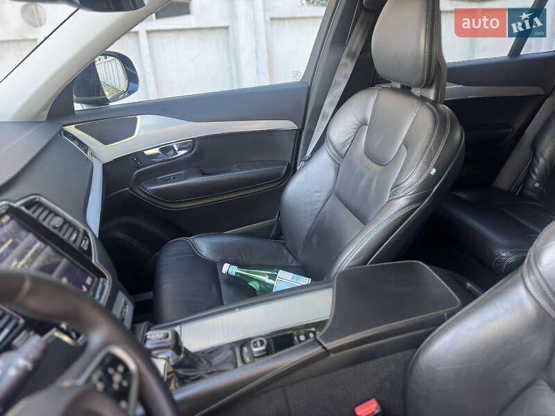 Внедорожник / Кроссовер Volvo XC90 2015 в Киеве