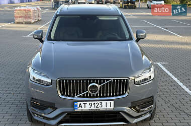 Внедорожник / Кроссовер Volvo XC90 2022 в 