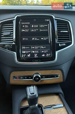 Внедорожник / Кроссовер Volvo XC90 2022 в 