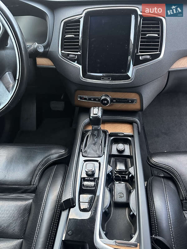 Позашляховик / Кросовер Volvo XC90 2018 в Києві фото 8 Позашляховик / Кросовер Volvo XC90 2018 в Києві