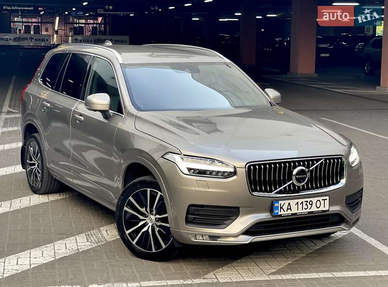 Позашляховик / Кросовер Volvo XC90 2020 в  фото Позашляховик / Кросовер Volvo XC90 2020 в