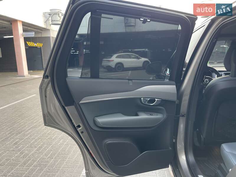 Внедорожник / Кроссовер Volvo XC90 2020 в Киеве
