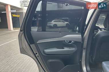 Позашляховик / Кросовер Volvo XC90 2020 в  фото 44 Позашляховик / Кросовер Volvo XC90 2020 в